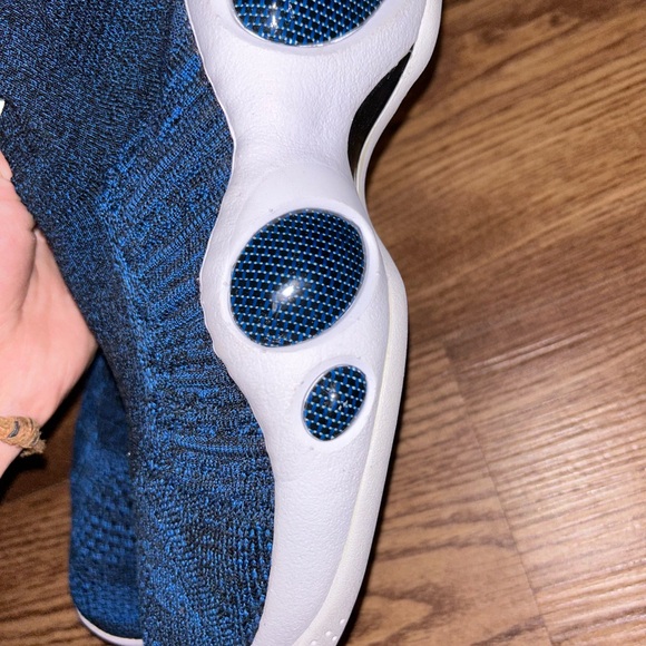 Nike basketball shoes - Picture 3 of 5